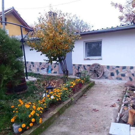 Къща За Гости Азалия1 Nyaraló